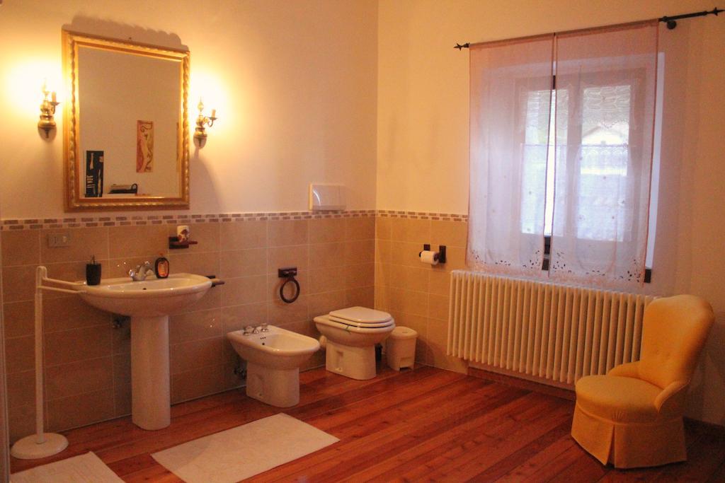 B&B Villa Al Lago Farra d'Alpago Szoba fotó